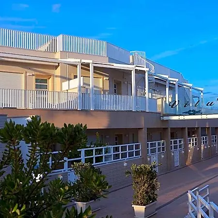 מלון דירות Vilu Mare 4*