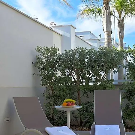 מלון דירות Vilu Mare 4*