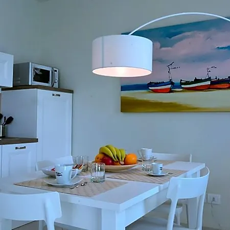 מלון דירות Vilu Mare פולינאנו א מארה