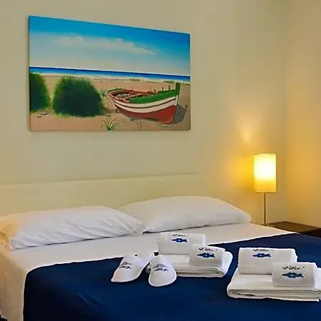 מלון דירות Vilu Mare פולינאנו א מארה