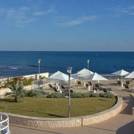 Апарт-отель Vilu Mare Полиньяно-а-Маре