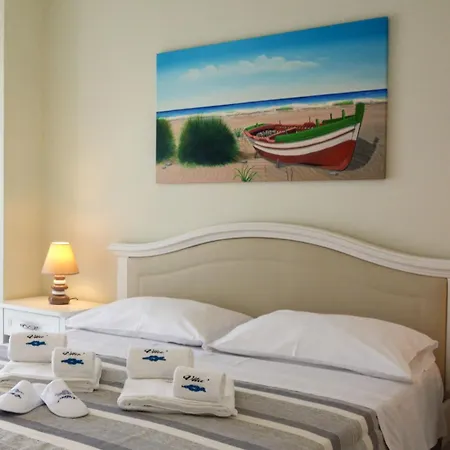 Vilu Mare 4* Полиньяно-а-Маре